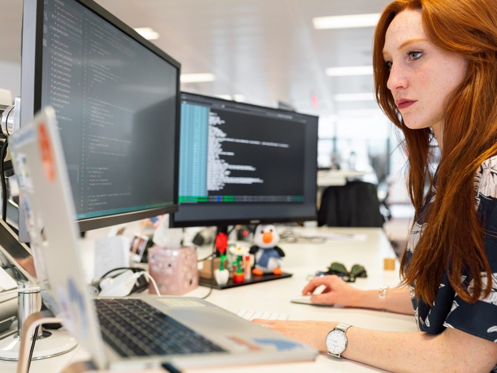 Por que o setor de TI está em alta no mercado de trabalho? - Quero Mais Tecnologia