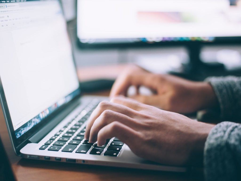 Saiba como envolver e conquistar o cliente usando o marketing digital e o copywriting - Quero Mais Tecnologia