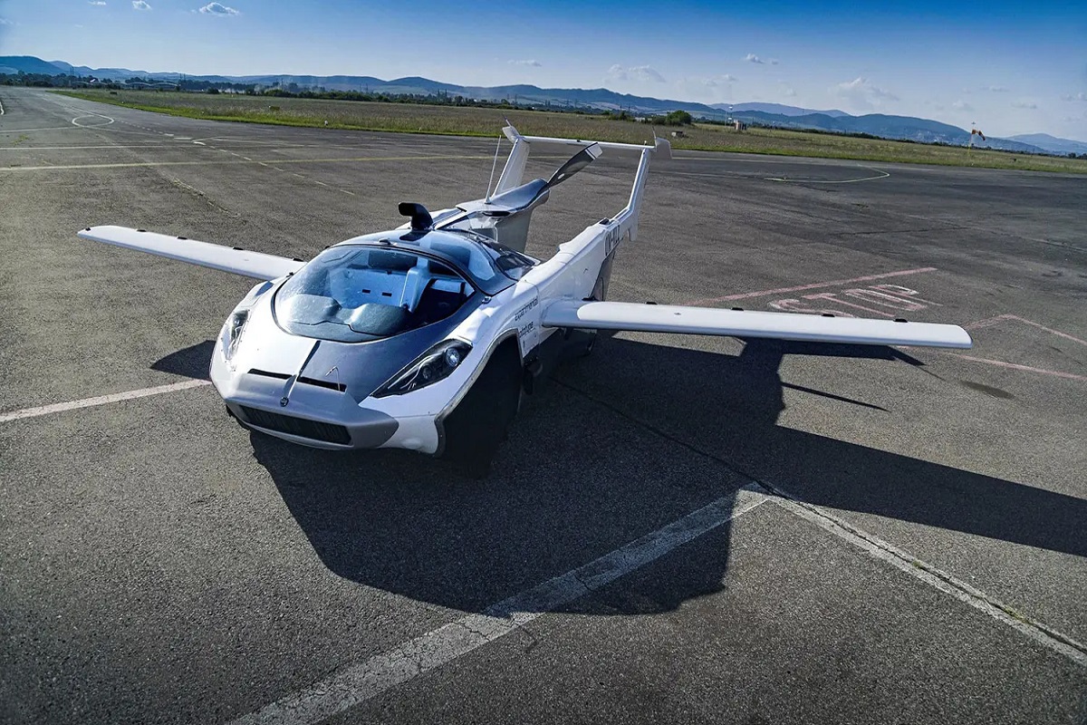 Carro com asas em projeto para voar que usa Tecnologias do futuro
