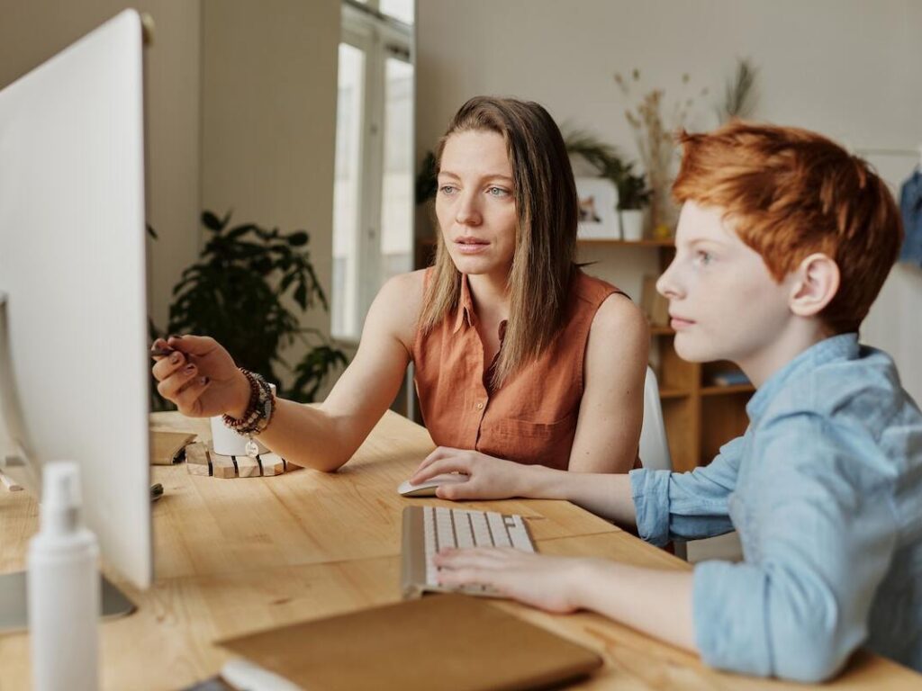 Tecnologias na educação infantil: como adicionar na rotina - Quero Mais Tecnologia