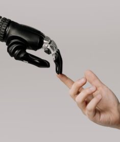 Boston Dynamics lança novo robô 100% elétrico - Quero Mais Tecnologia