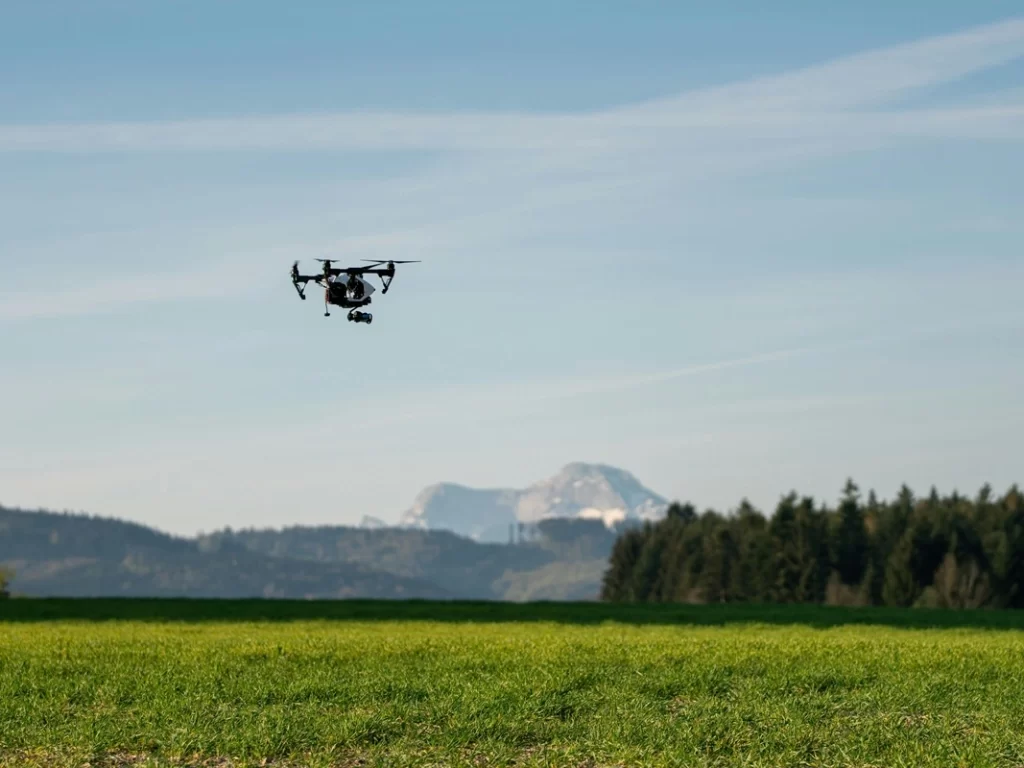 Para que servem os drones pulverizadores? - Quero Mais Tecnologia